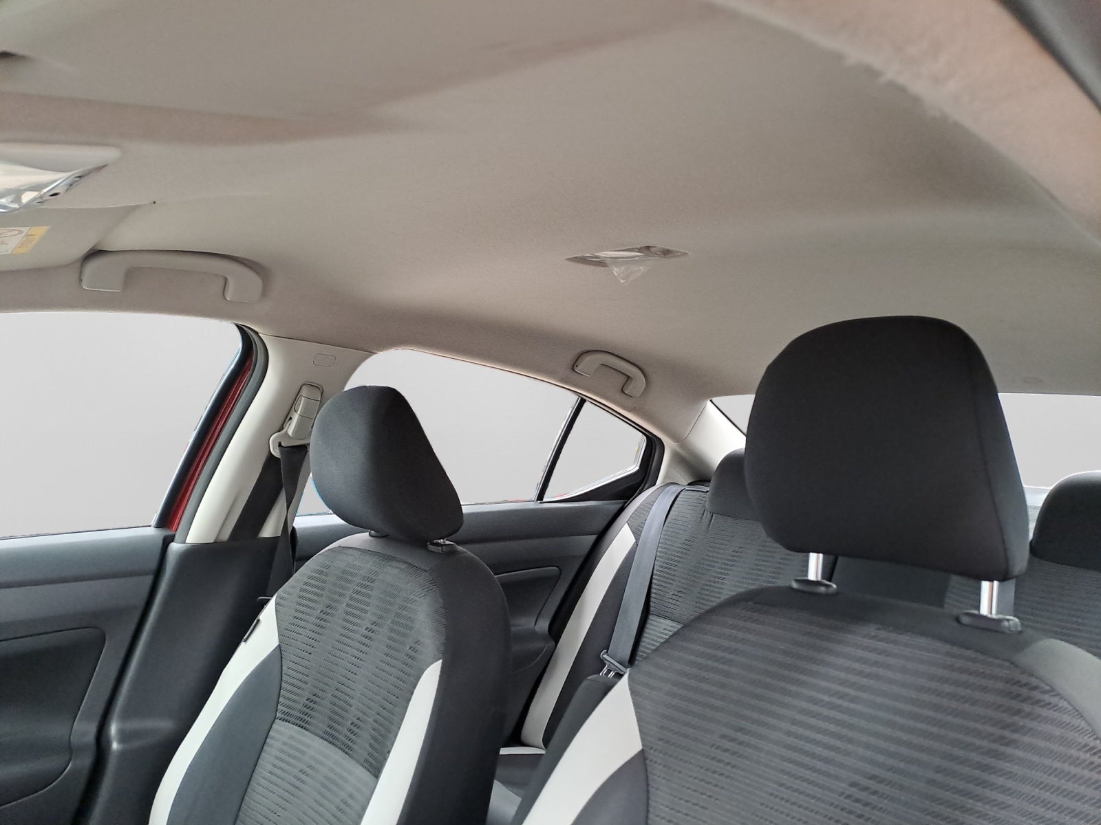 2021 Nissan VERSA ADVANCE CVT 21