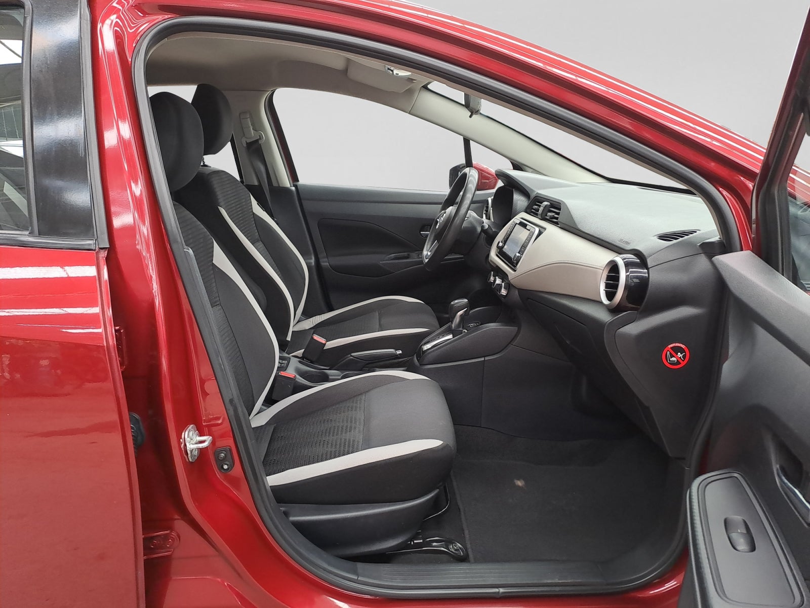 2021 Nissan VERSA ADVANCE CVT 21