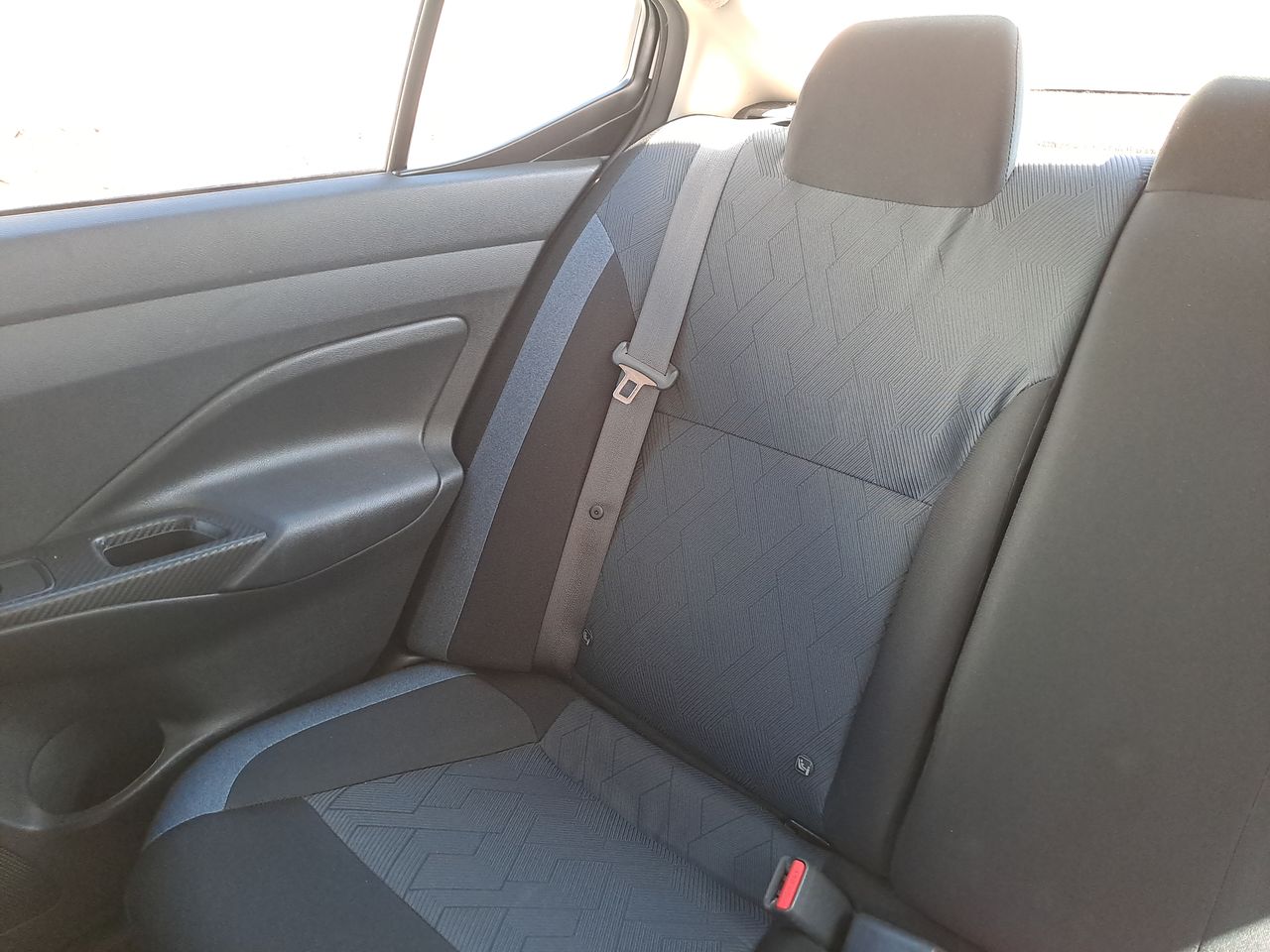 2023 Nissan VERSA ADVANCE CVT 23