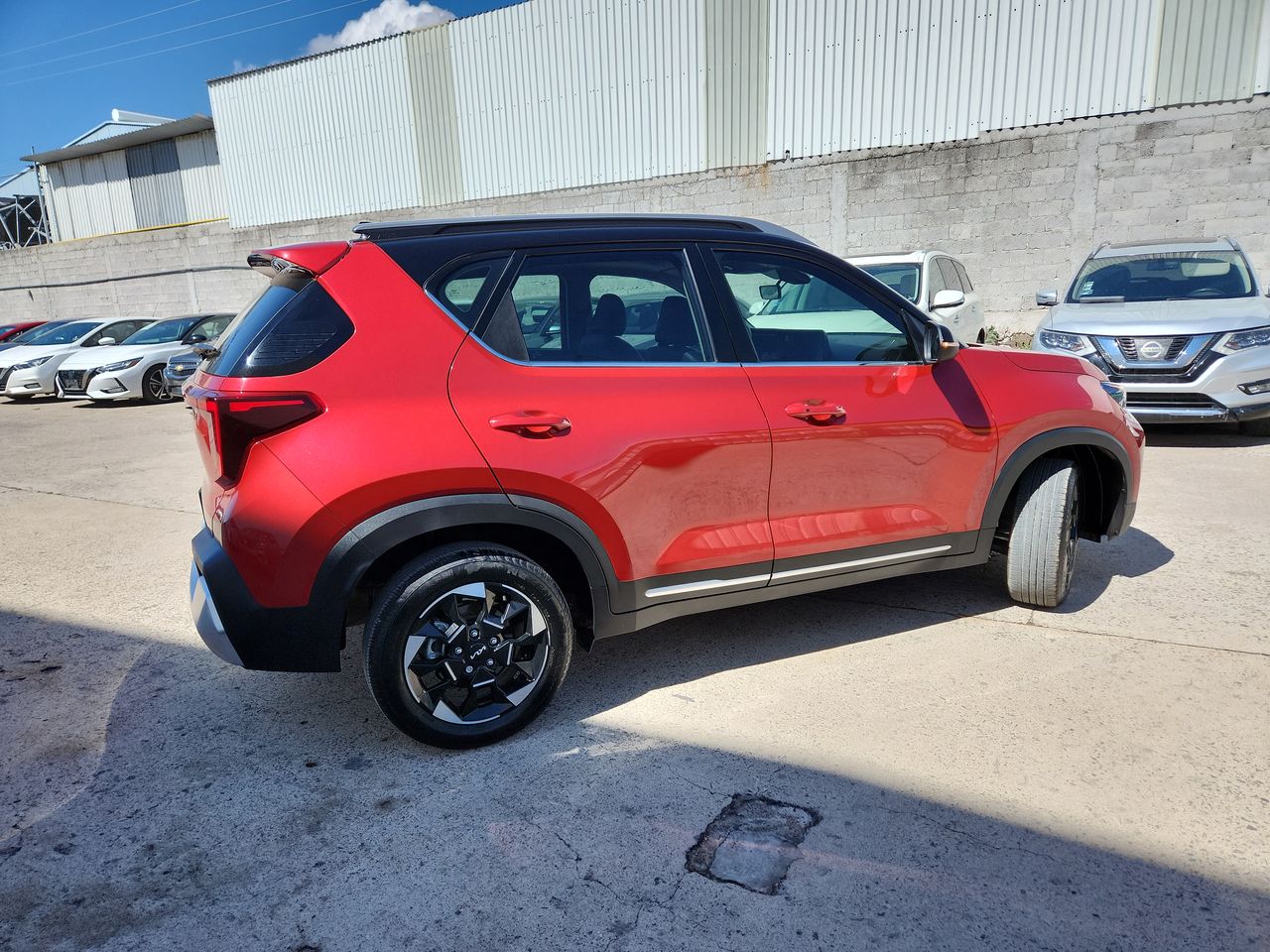 2024 Kia SONET SX IVT