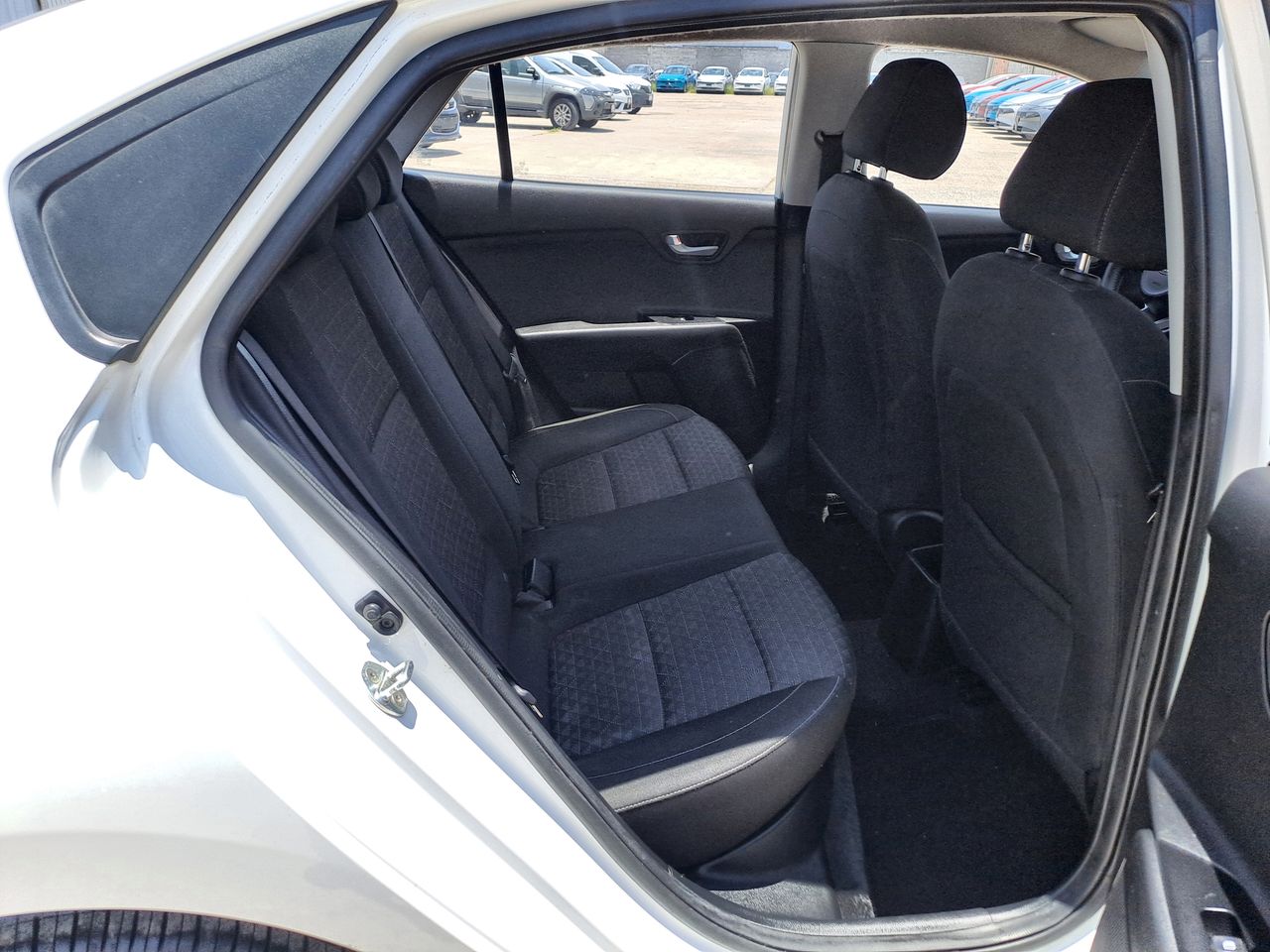 2020 Kia RIO SEDÁN L TA