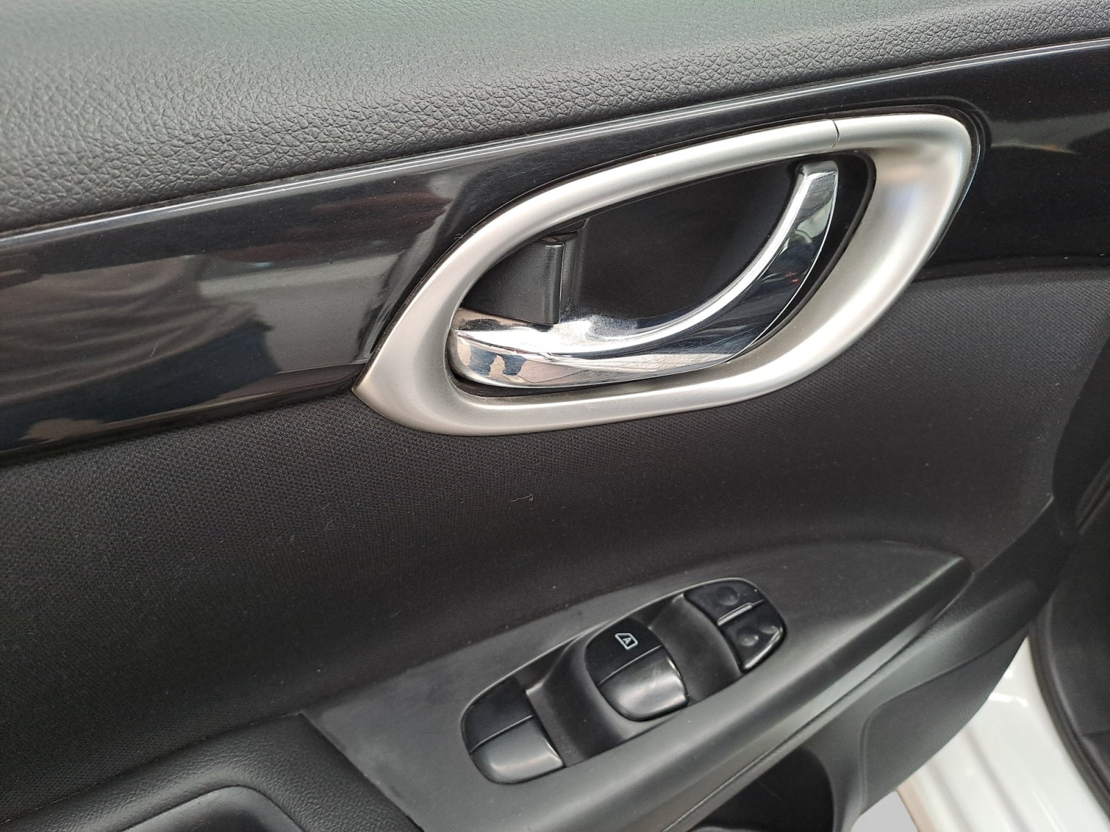 2019 Nissan SENTRA ADVANCE CVT