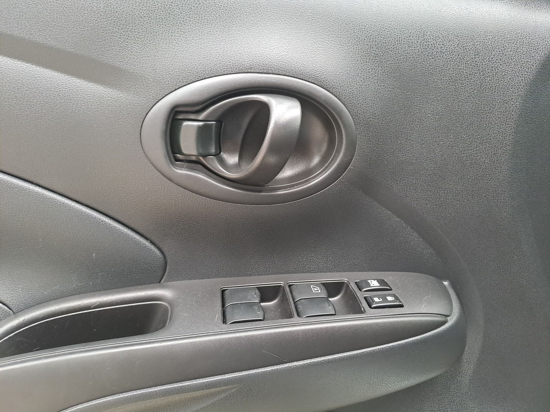 2024 Nissan V-DRIVE V-DRIVE TM A/C AUDIO 24