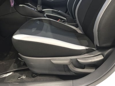 2025 Nissan VERSA SENSE MT 25