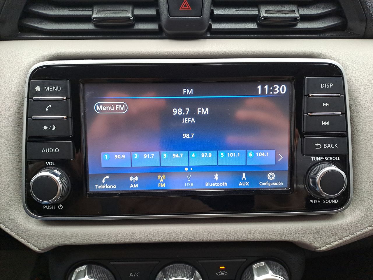 2022 Nissan VERSA ADVANCE CVT 22