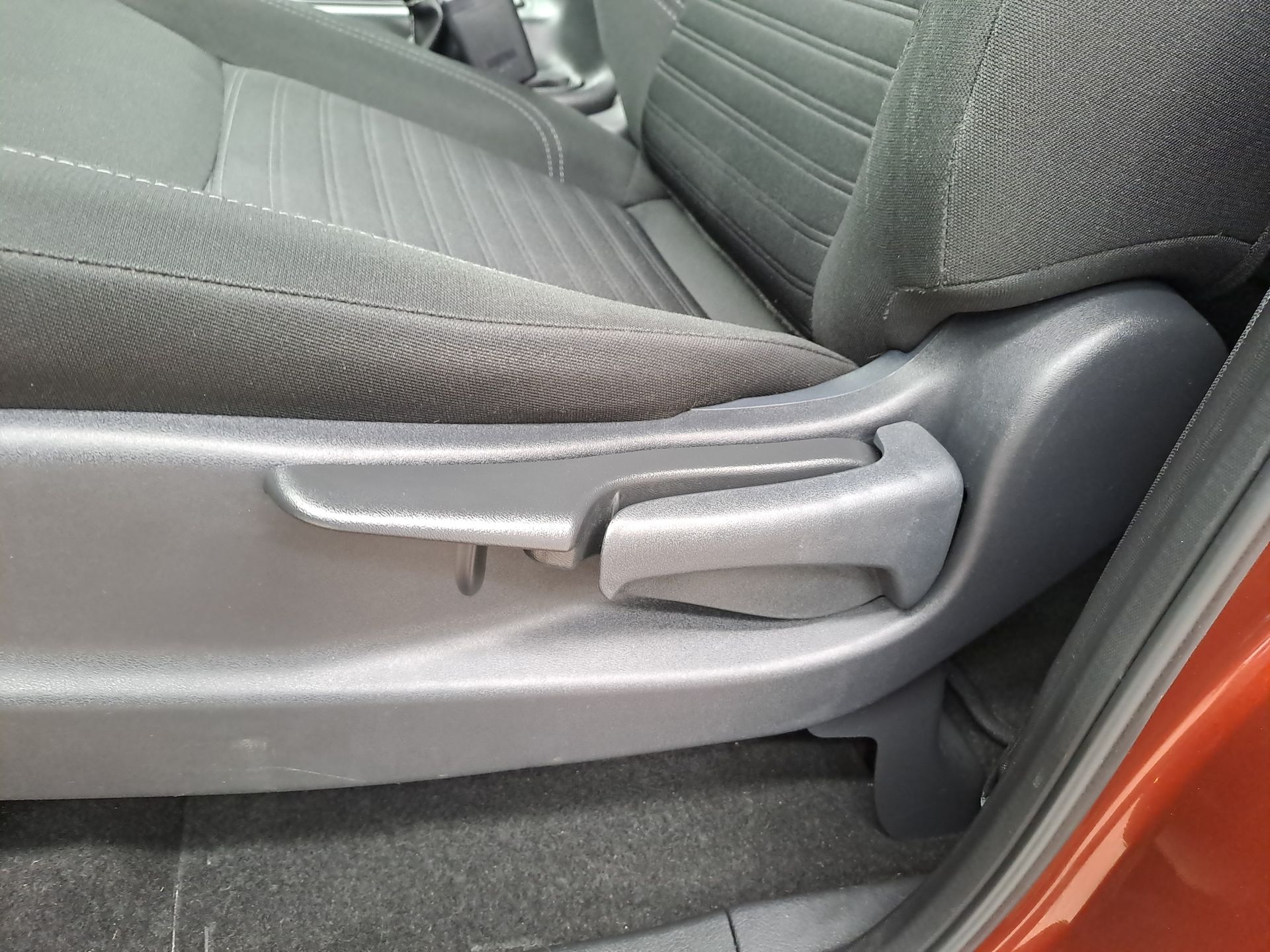 2024 Nissan FRONTIER FRONTIER XE TM 24