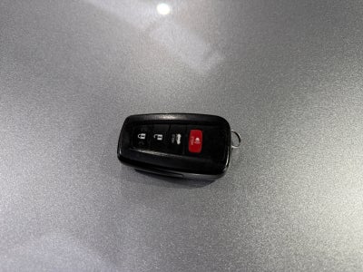 2022 Toyota CAMRY XLE HV