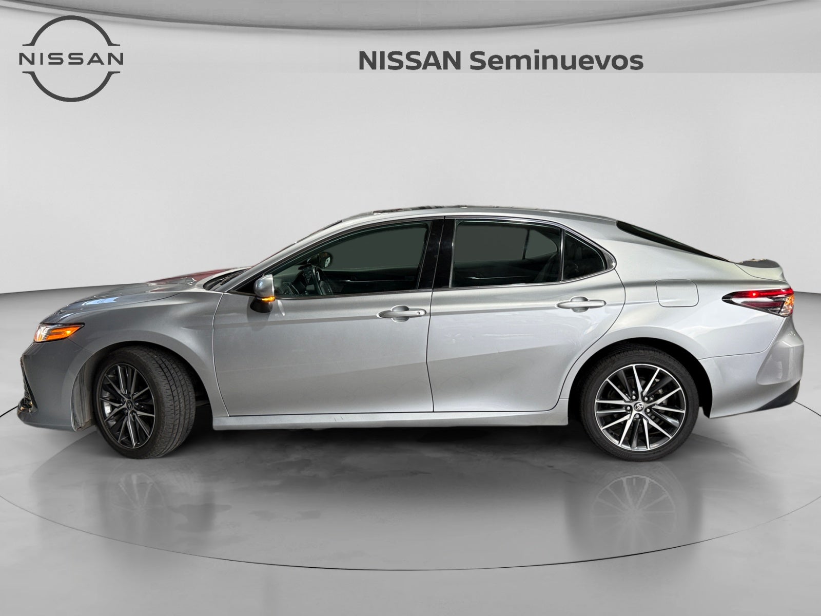 2022 Toyota CAMRY XLE HV