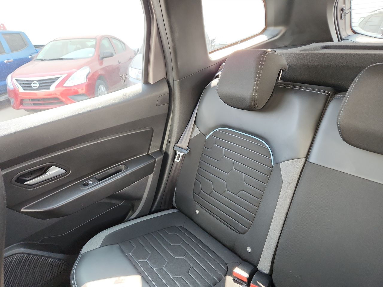 2023 RENAULT DUSTER ICONIC CVT