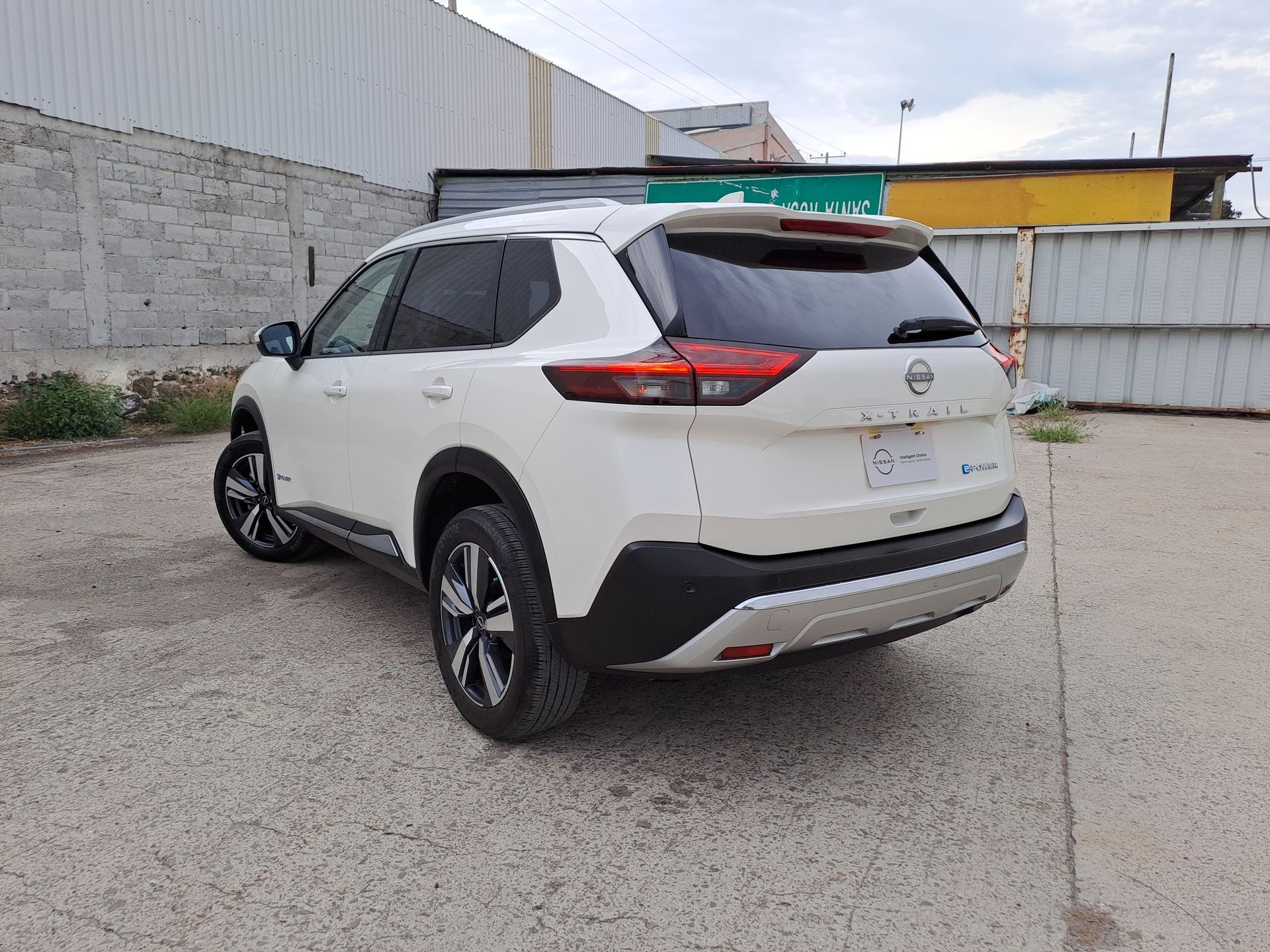 2025 Nissan X-TRAIL PLATINUM E-POWER 2 ROW 25
