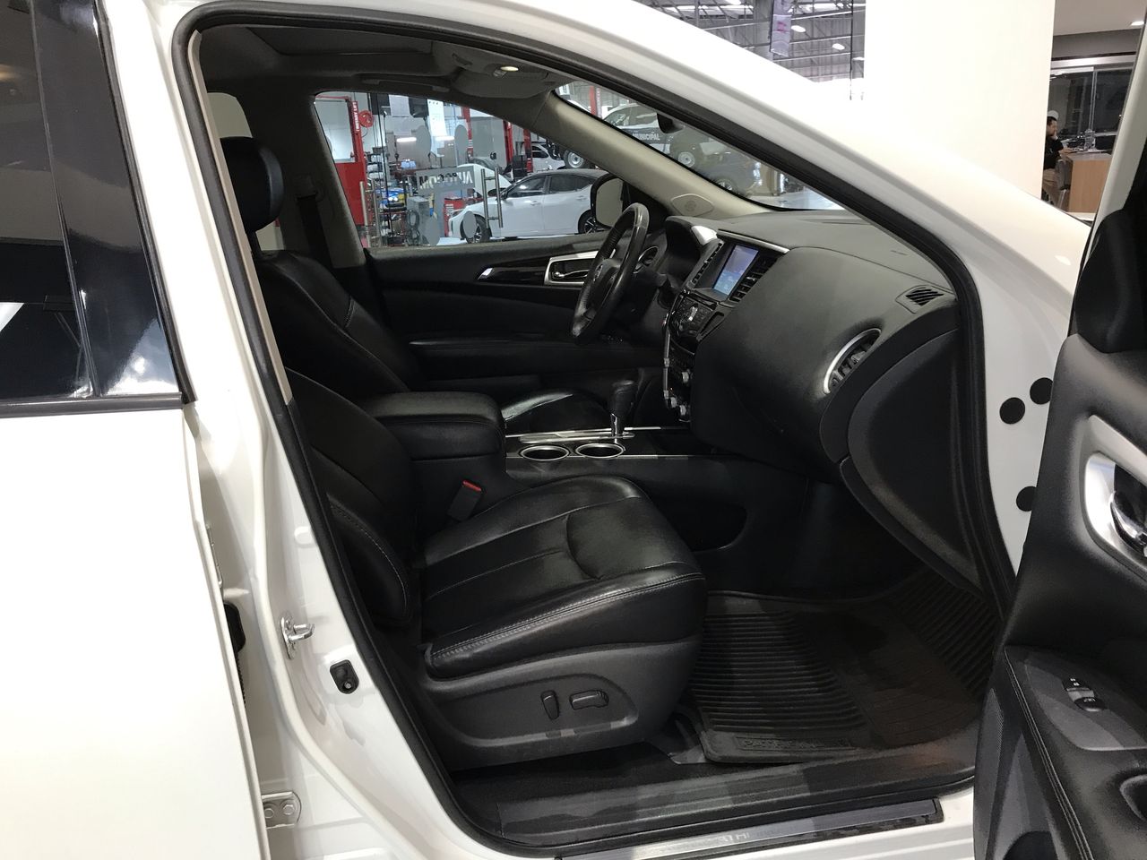 2016 Nissan PATHFINDER ADVANCE TA