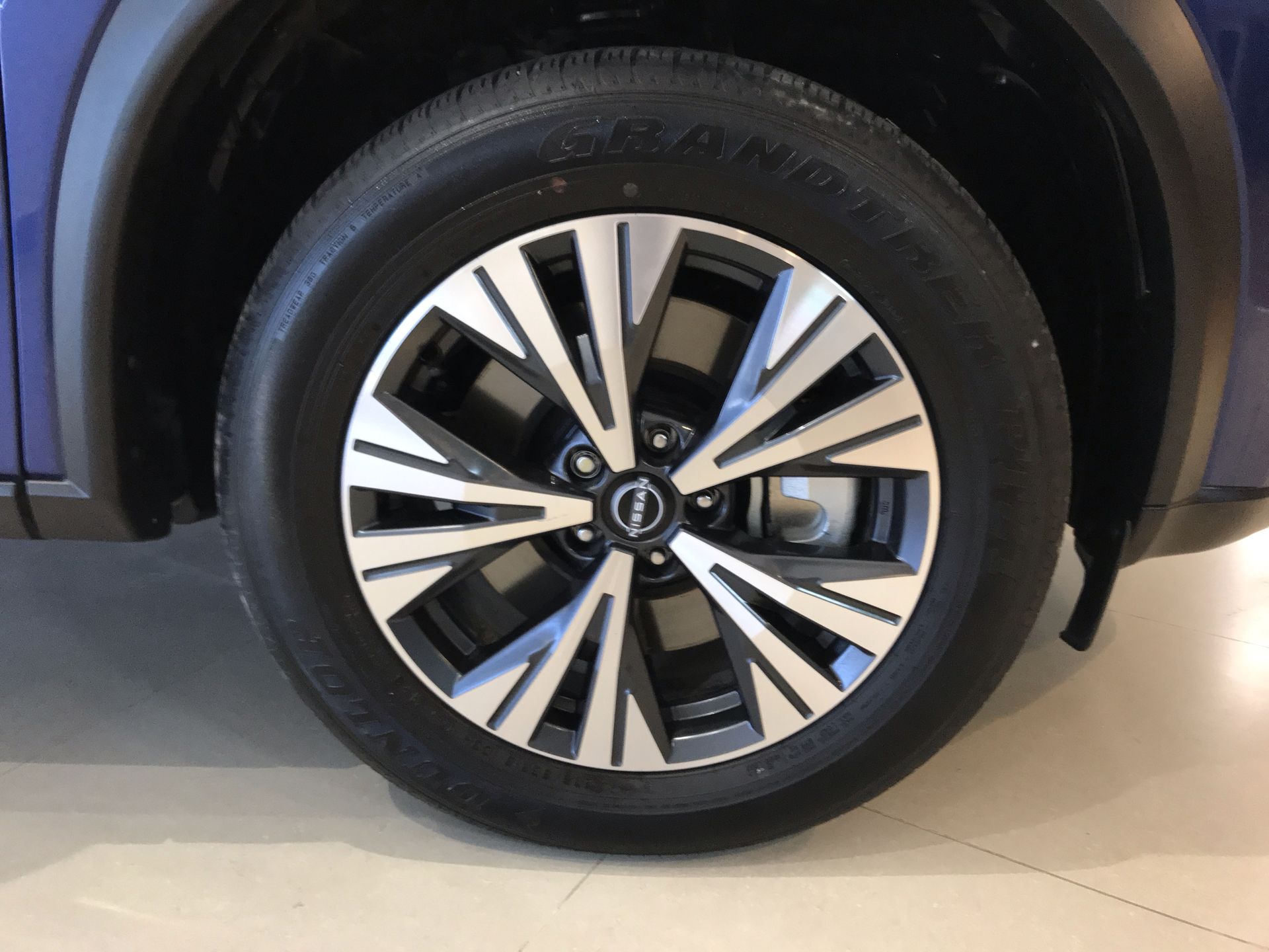 2025 Nissan X-TRAIL EXCLUSIVE E-POWER 2 ROW 25