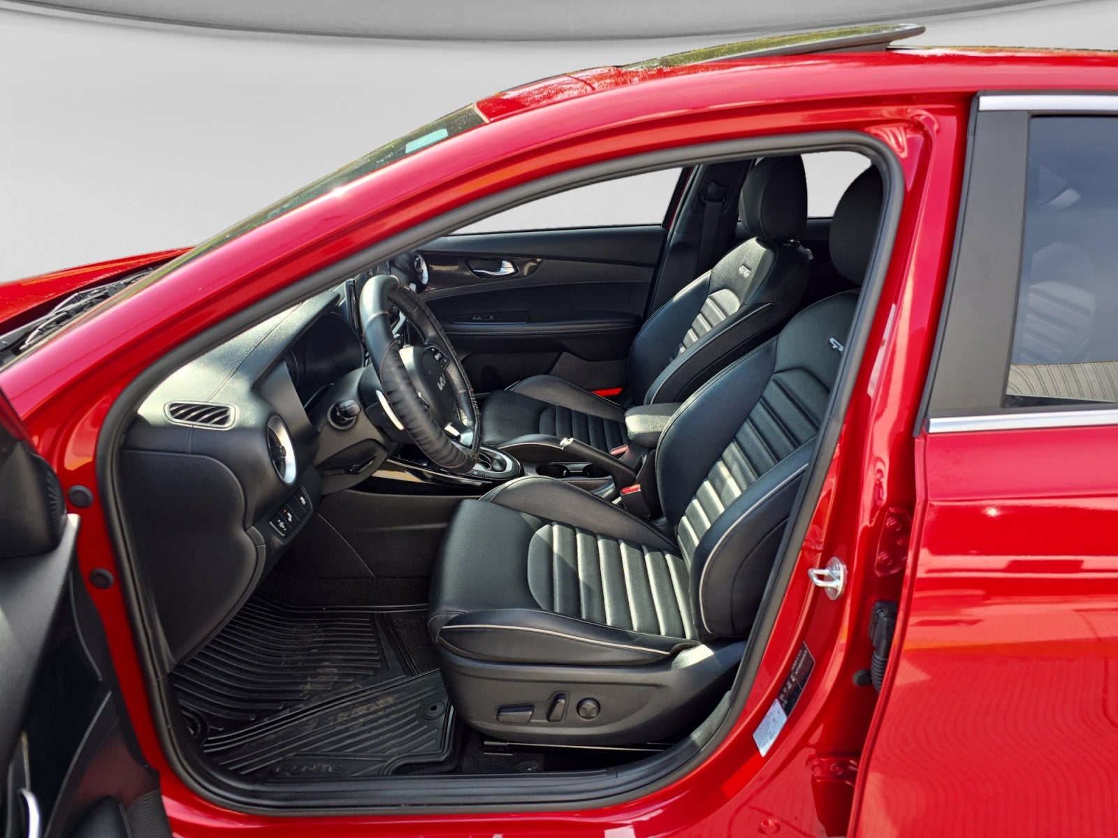 2023 Kia FORTE GT LINE
