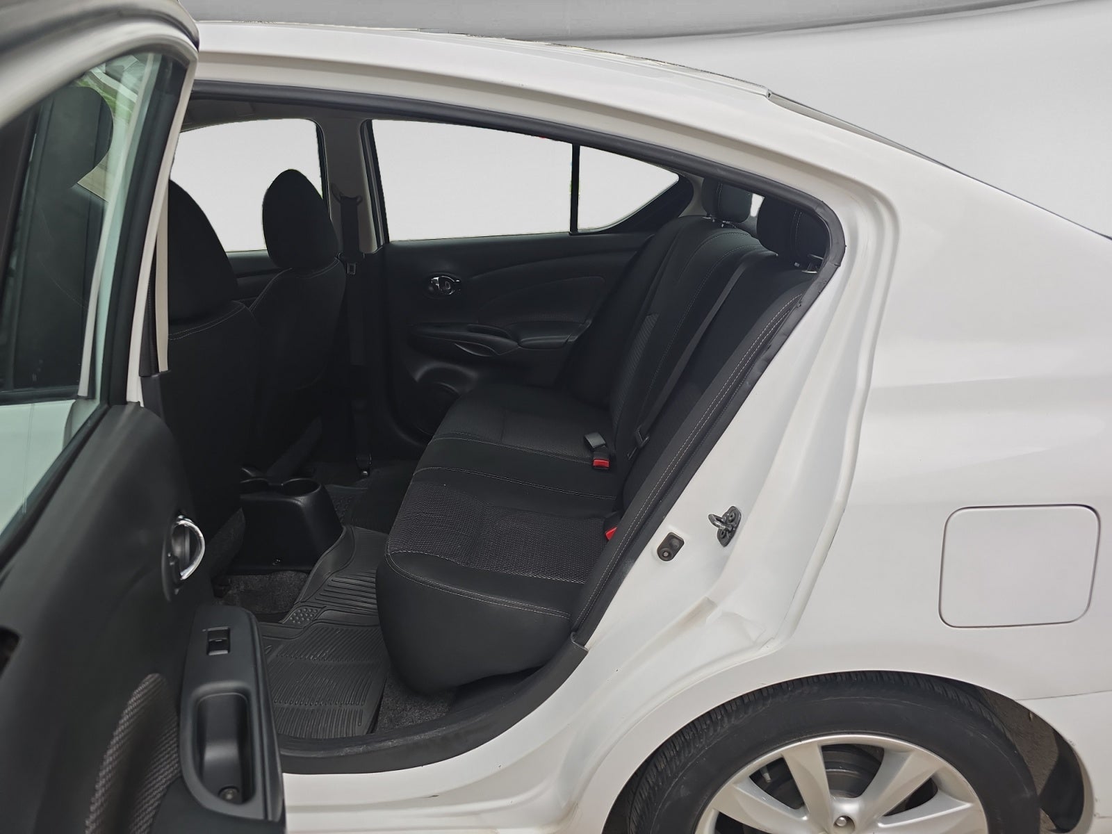 2018 Nissan VERSA ADVANCE AT AC