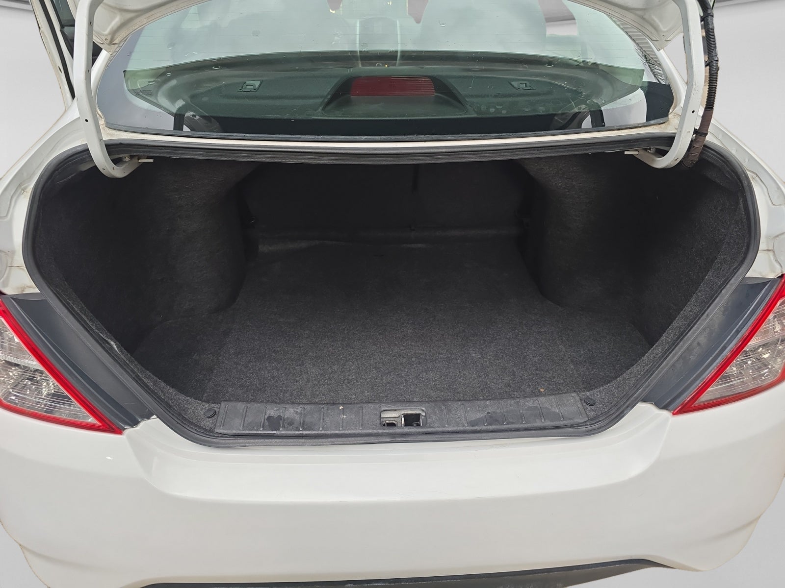 2018 Nissan VERSA ADVANCE AT AC