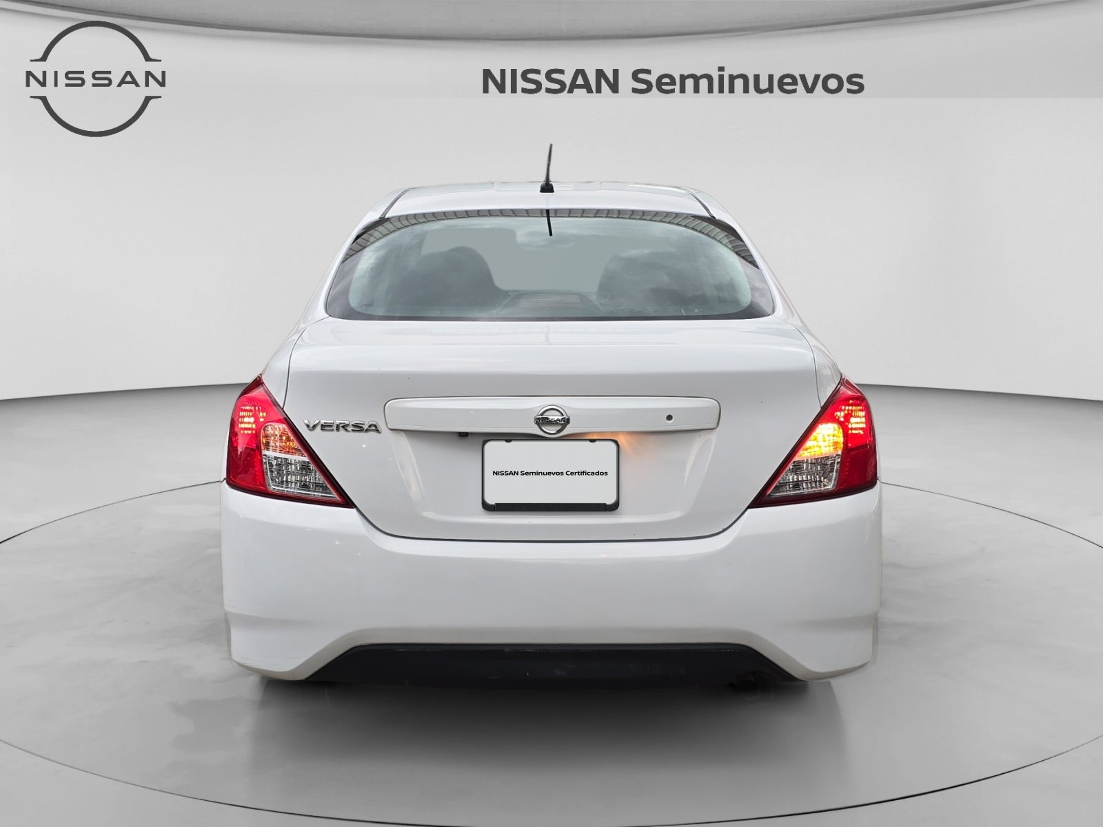 2018 Nissan VERSA ADVANCE AT AC
