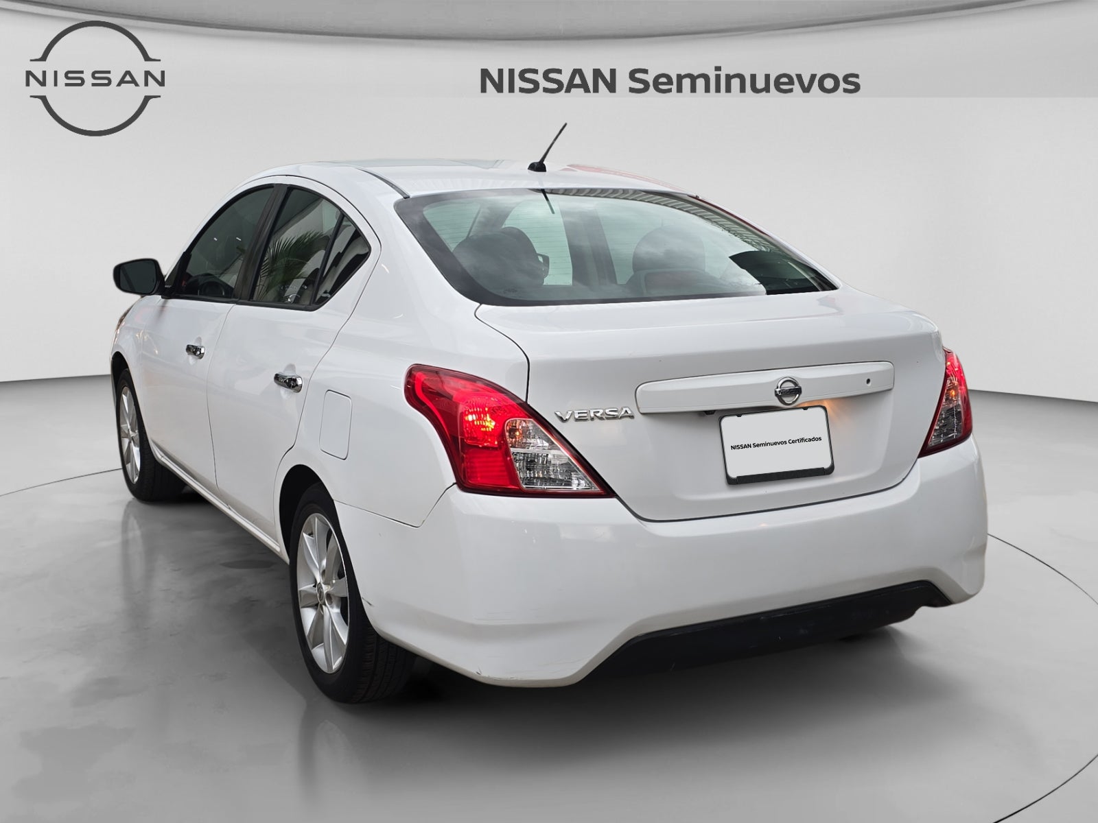 2018 Nissan VERSA ADVANCE AT AC