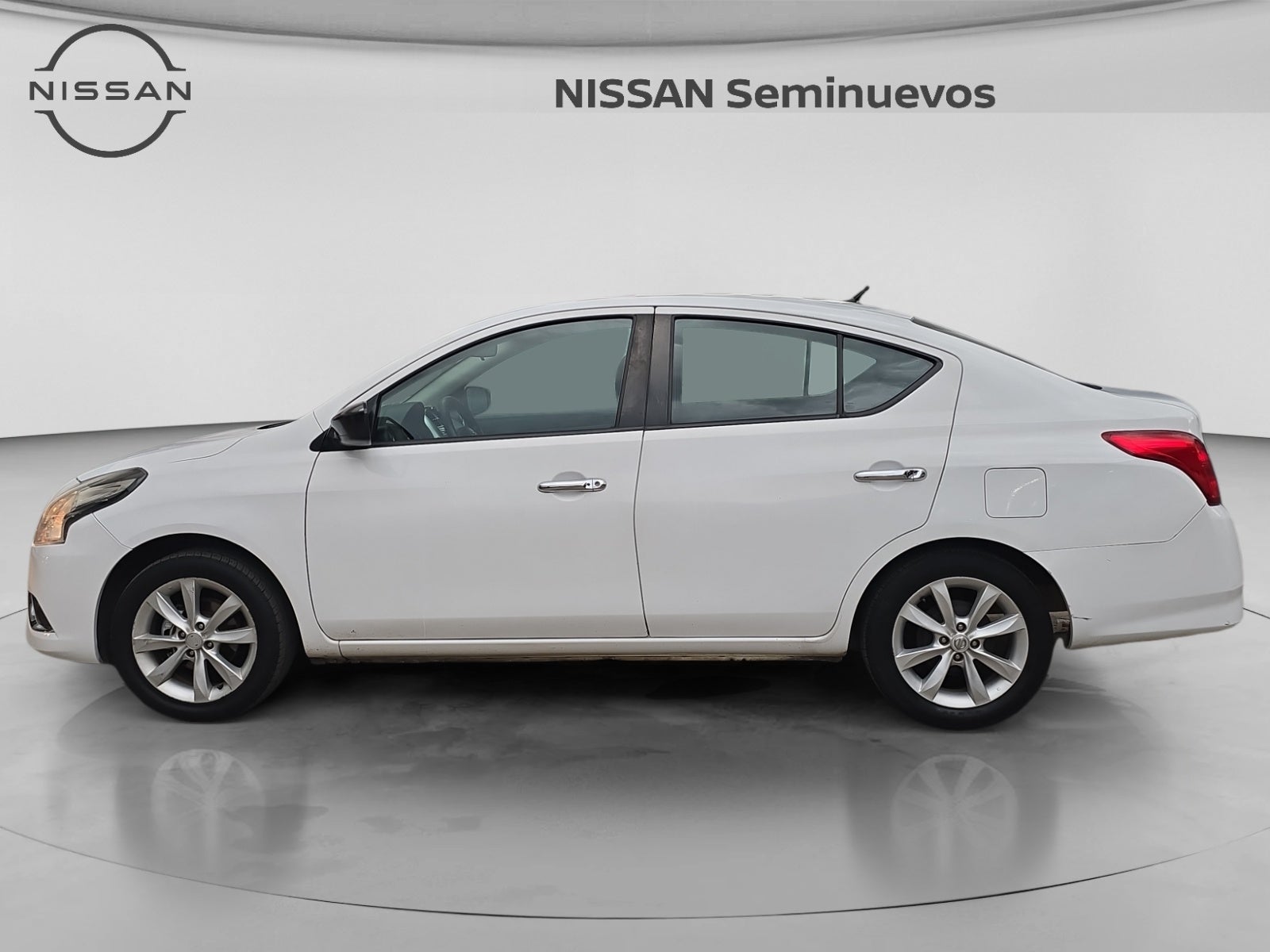 2018 Nissan VERSA ADVANCE AT AC