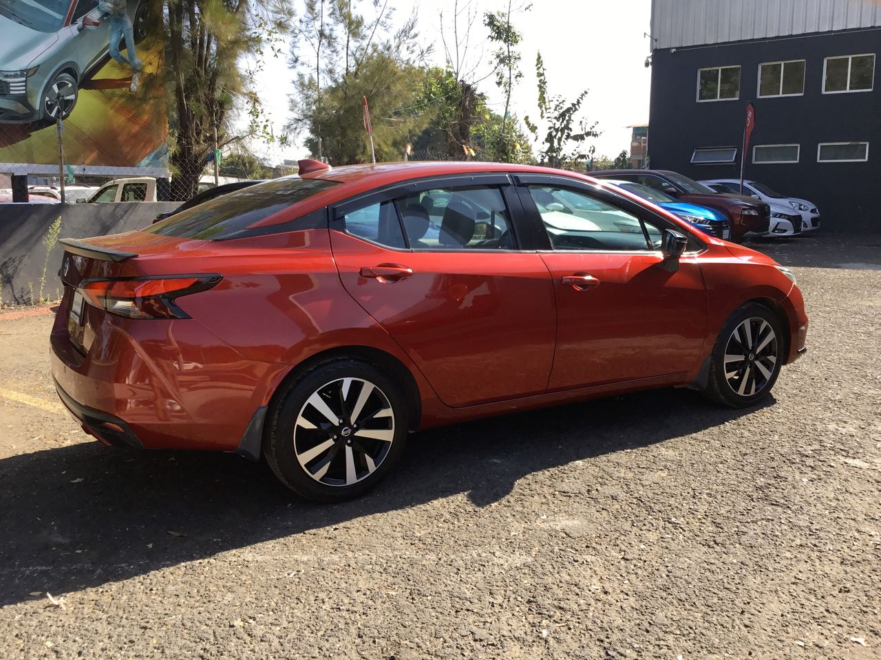 2022 Nissan VERSA PLATINUM CVT 22