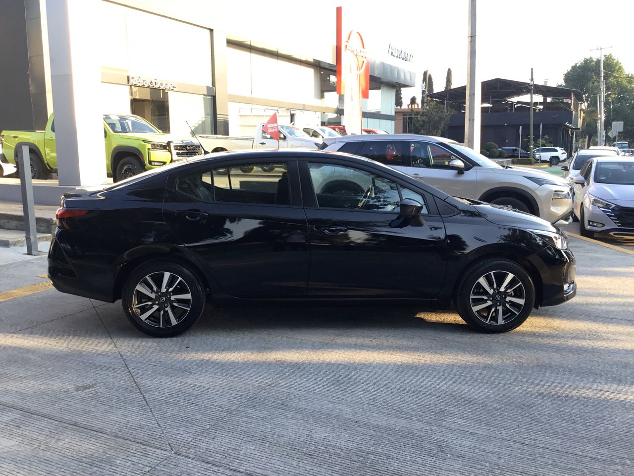 2025 Nissan VERSA EXCLUSIVE CVT 25