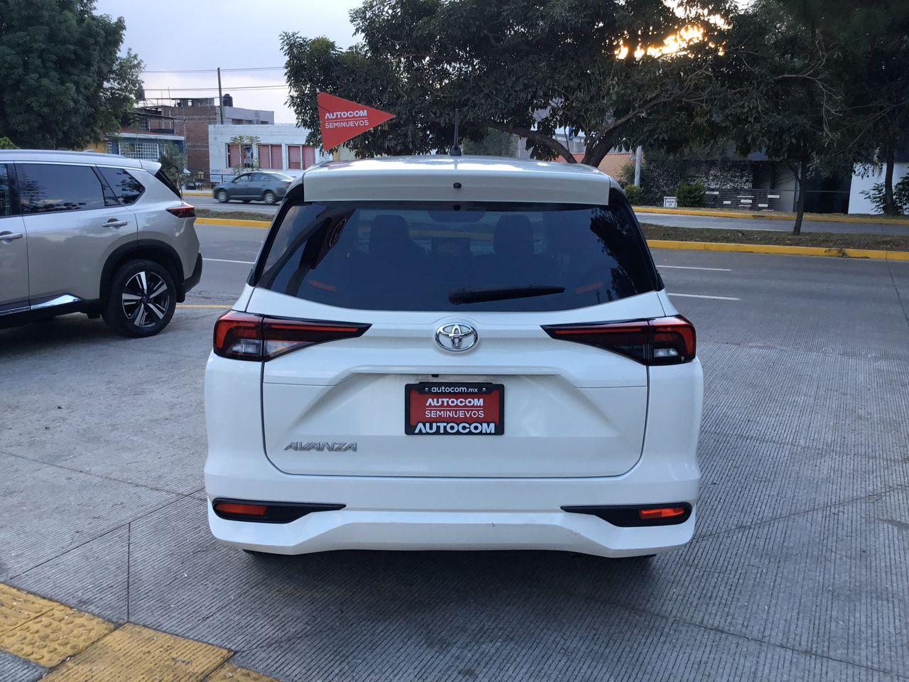 2022 Toyota AVANZA XLE CVT