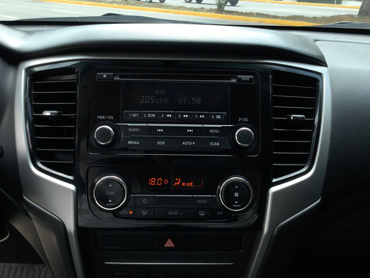 2022 Mitsubishi L200 GLX DSL TM