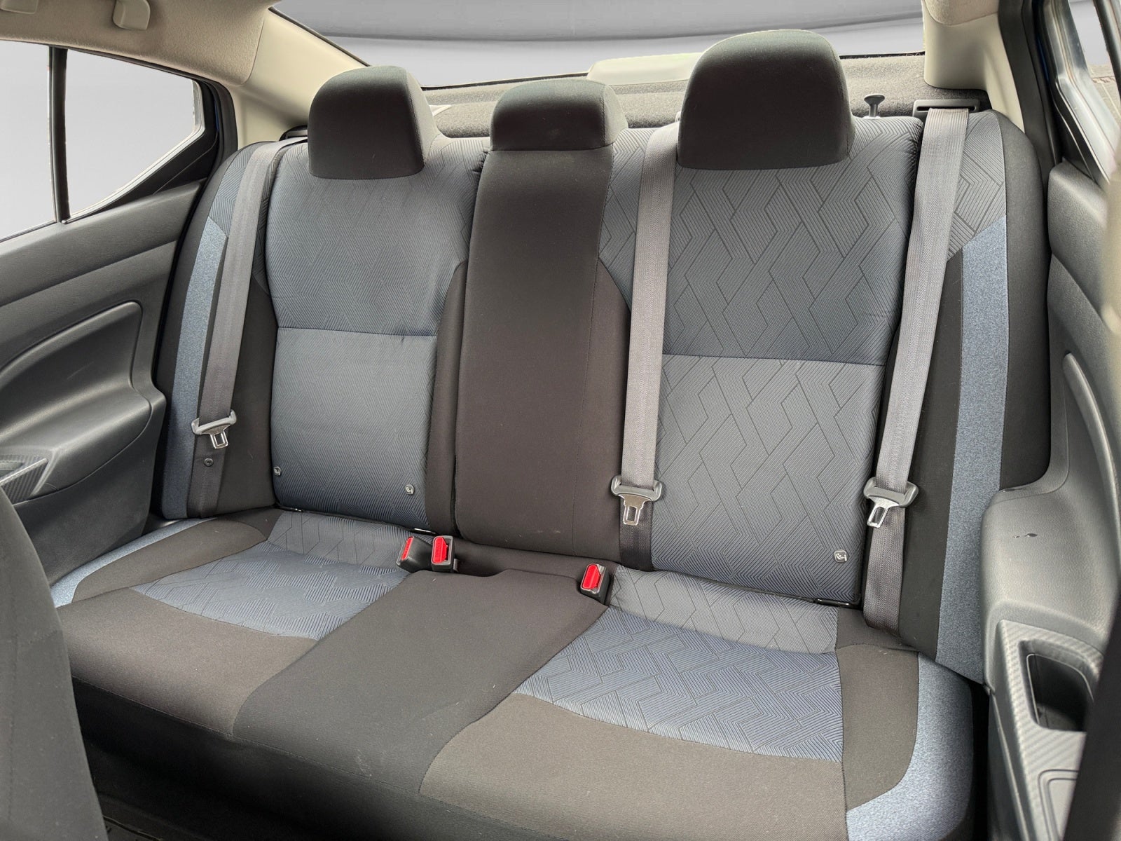 2025 Nissan VERSA VERSA ADVANCE CVT