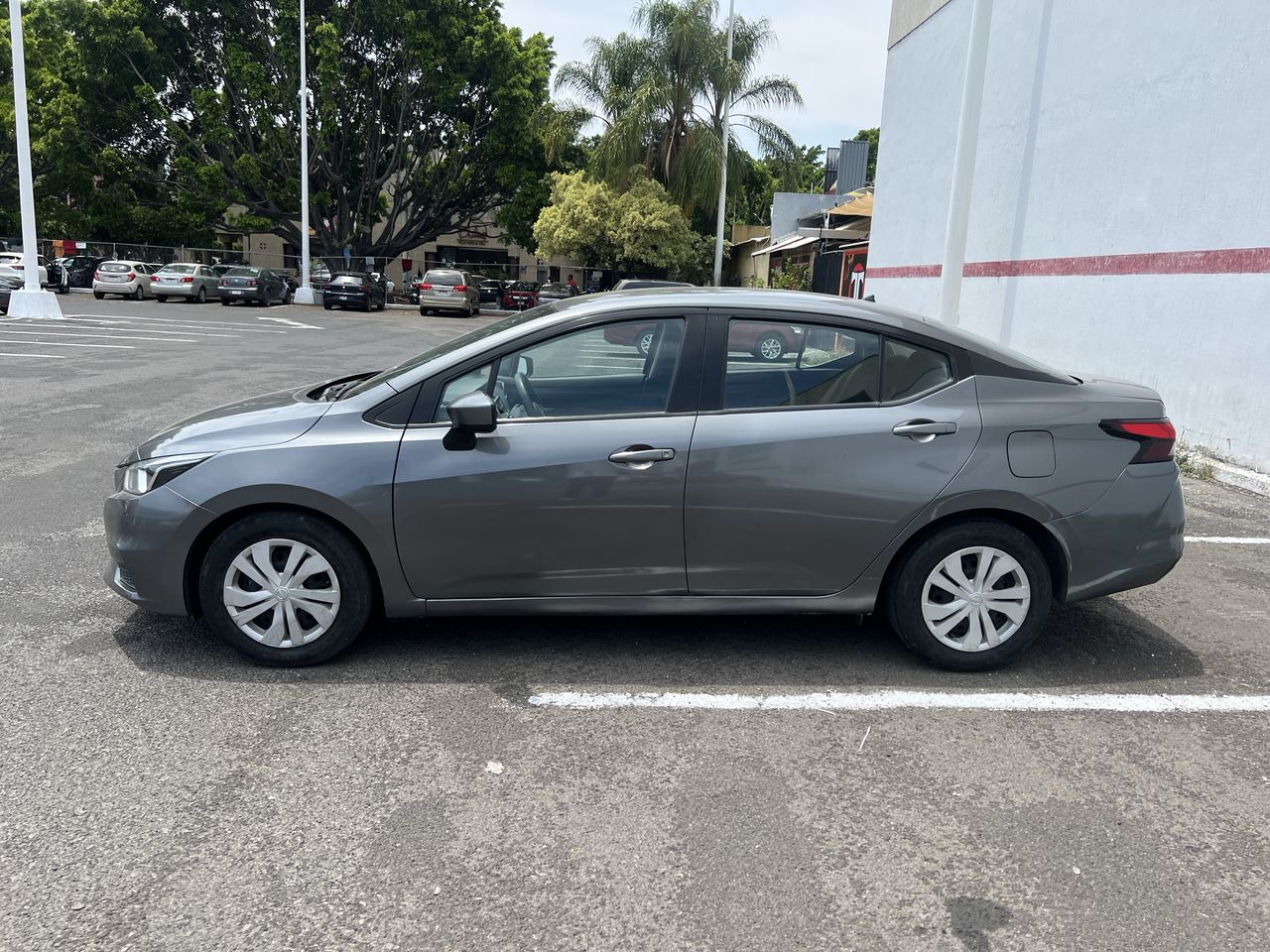 2021 Nissan VERSA SENSE CVT 21