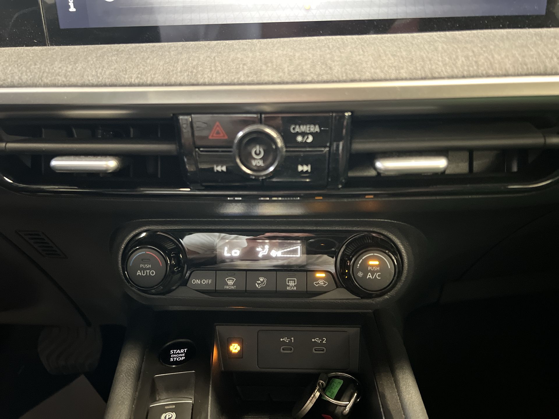 2025 Nissan KICKS ADVANCE CVT