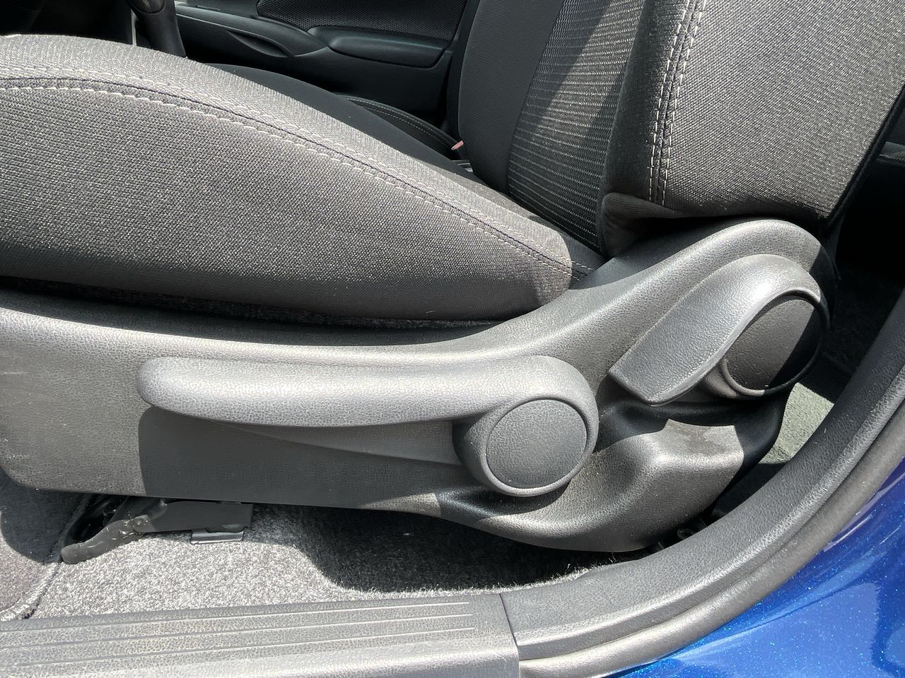 2019 Nissan VERSA ADVANCE MT AC