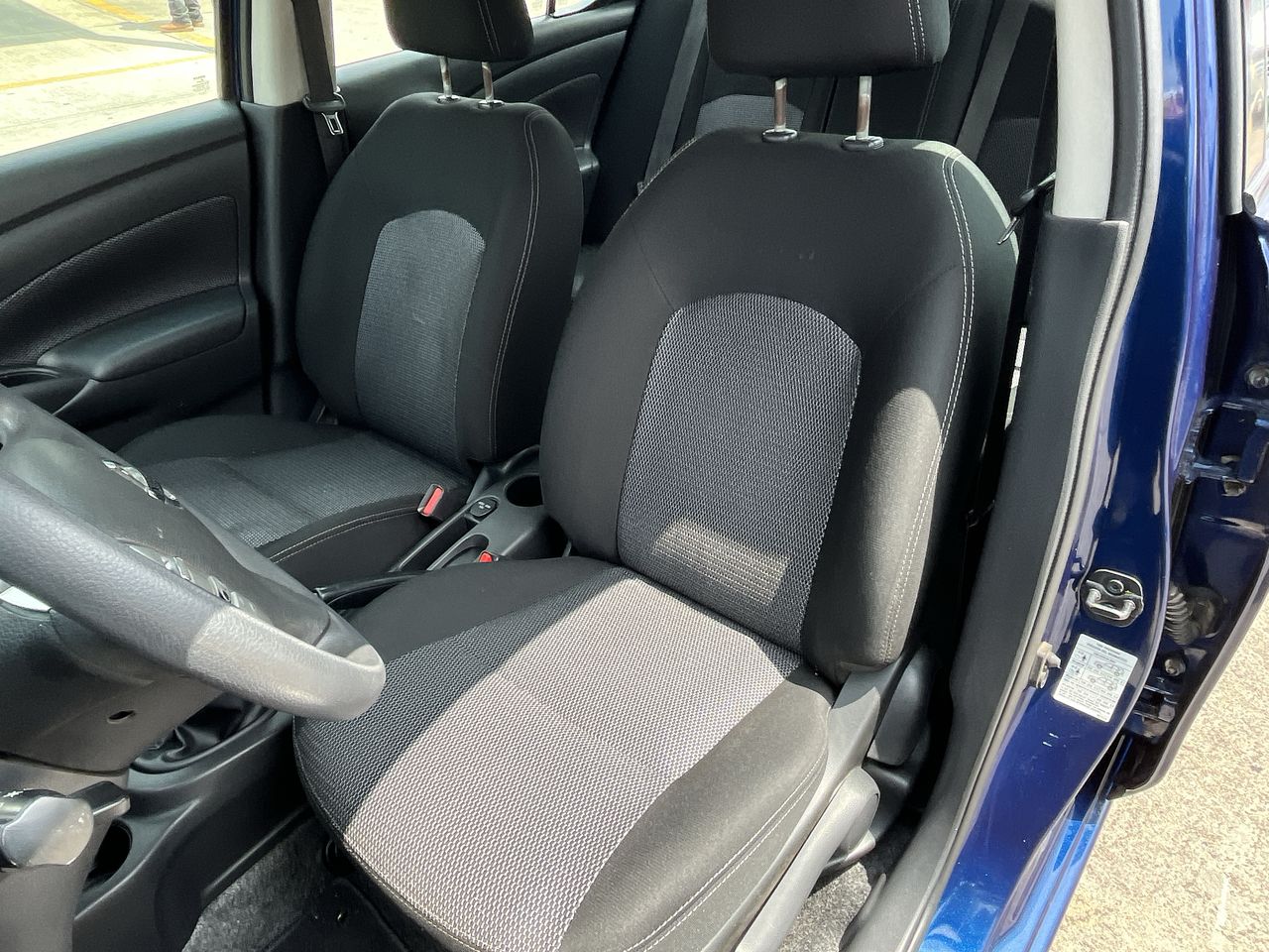 2019 Nissan VERSA ADVANCE MT AC