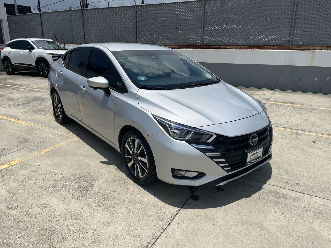 2023 Nissan VERSA ADVANCE MT 23