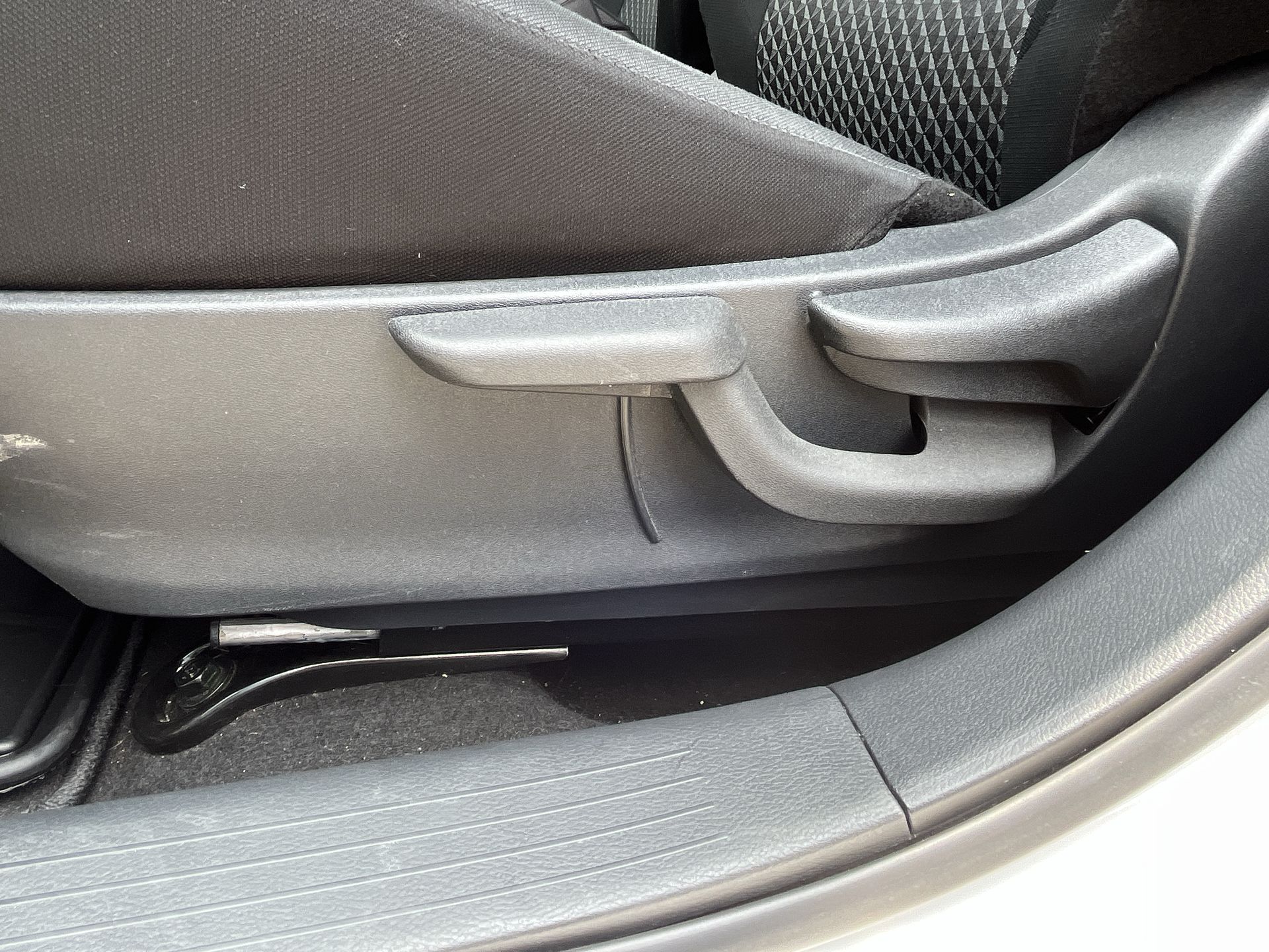 2023 Nissan VERSA SENSE CVT 23