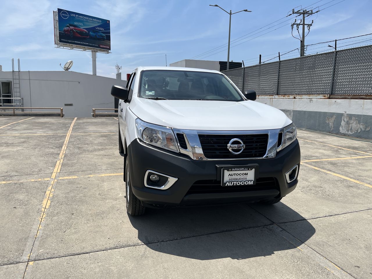 2020 Nissan FRONTIER DOBLE CABINA SE TM AC PAQ SEG 6VEL