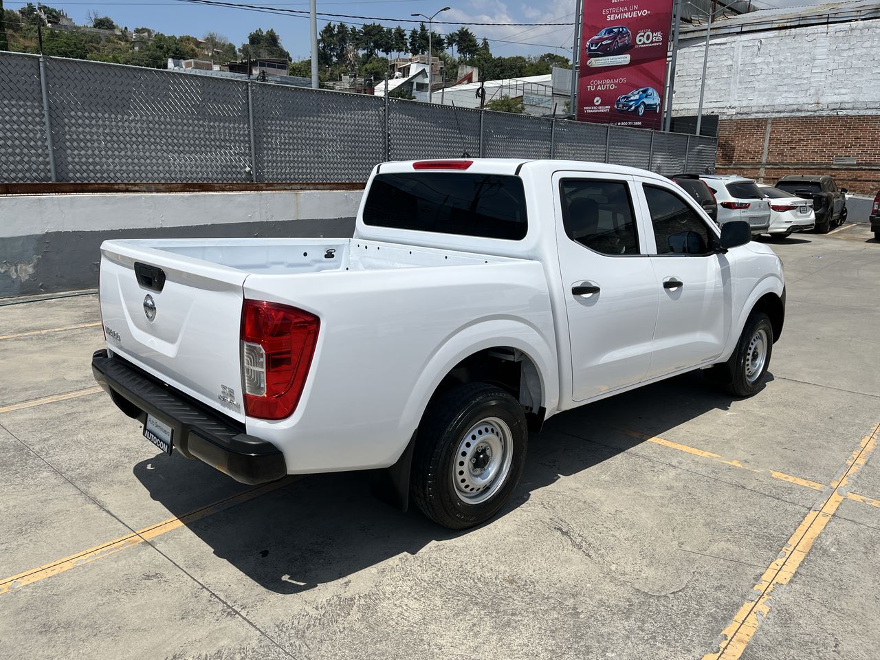 2020 Nissan FRONTIER DOBLE CABINA SE TM AC PAQ SEG 6VEL