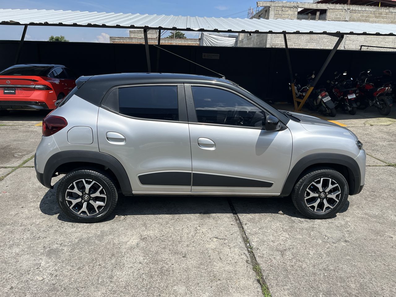 2023 RENAULT KWID BITONO