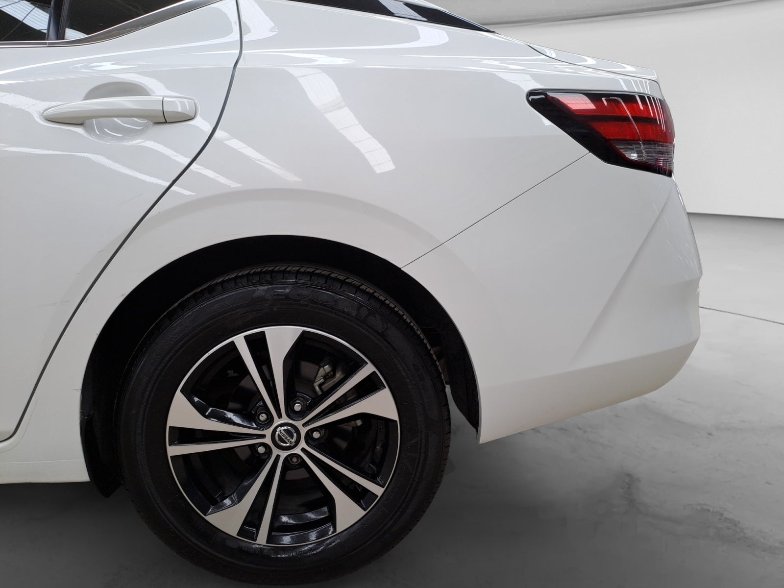 2021 Nissan SENTRA EXCLUSIVE CVT 21