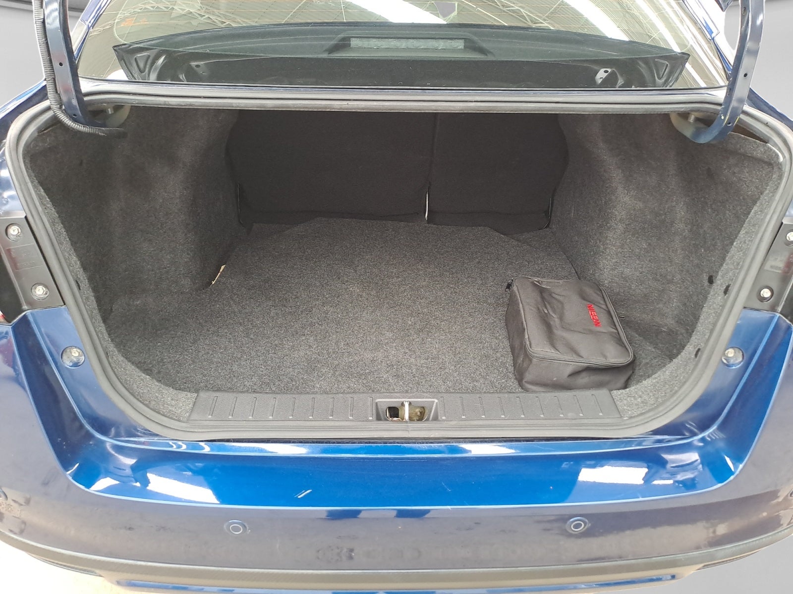 2022 Nissan VERSA VERSA ADVANCE MT