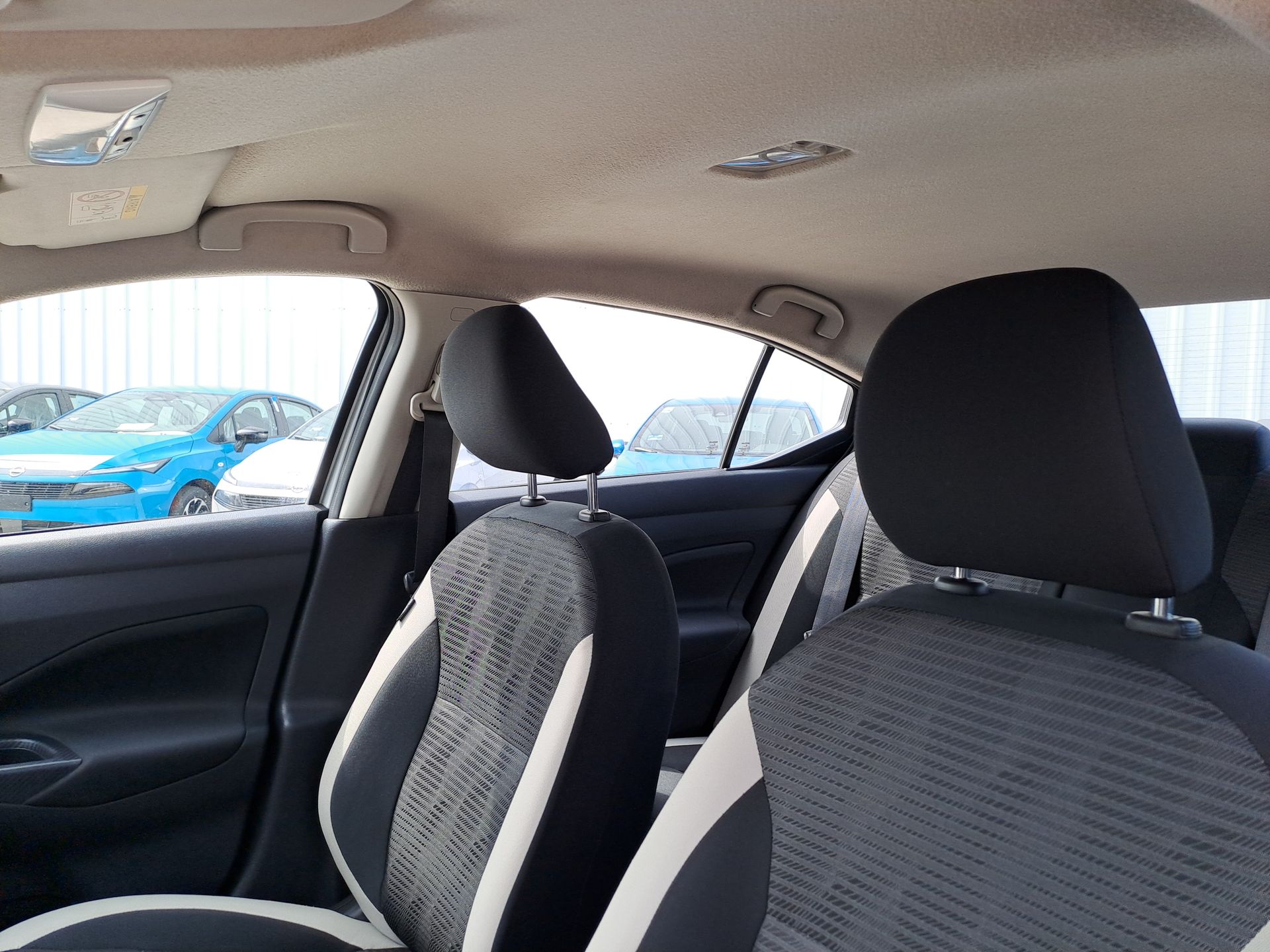 2022 Nissan VERSA ADVANCE MT 22