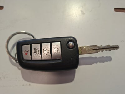 2023 Nissan VERSA SENSE MT 23