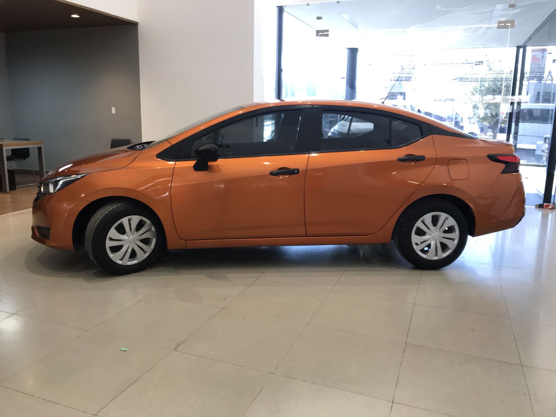 2023 Nissan VERSA SENSE MT 23