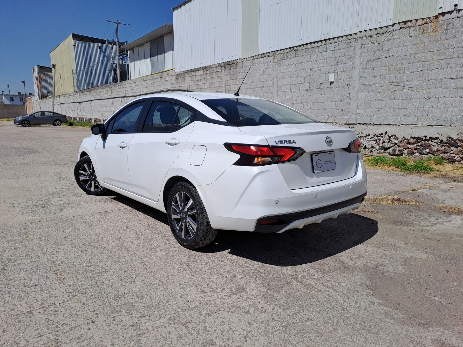 2022 Nissan VERSA ADVANCE CVT 22