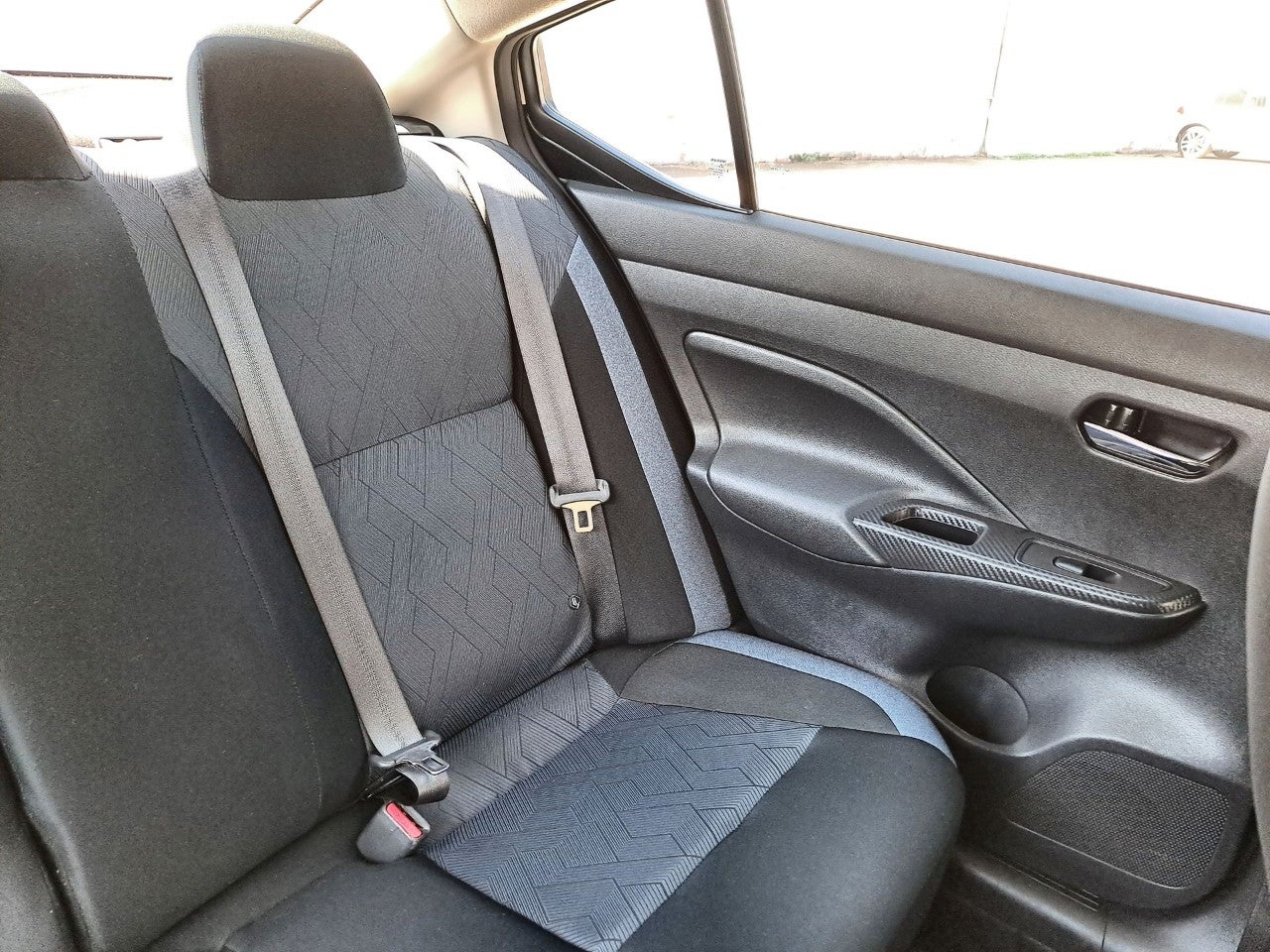 2025 Nissan VERSA ADVANCE CVT 25
