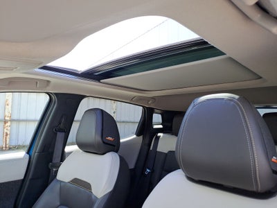 2025 Nissan KICKS PLATINUM CVT 25