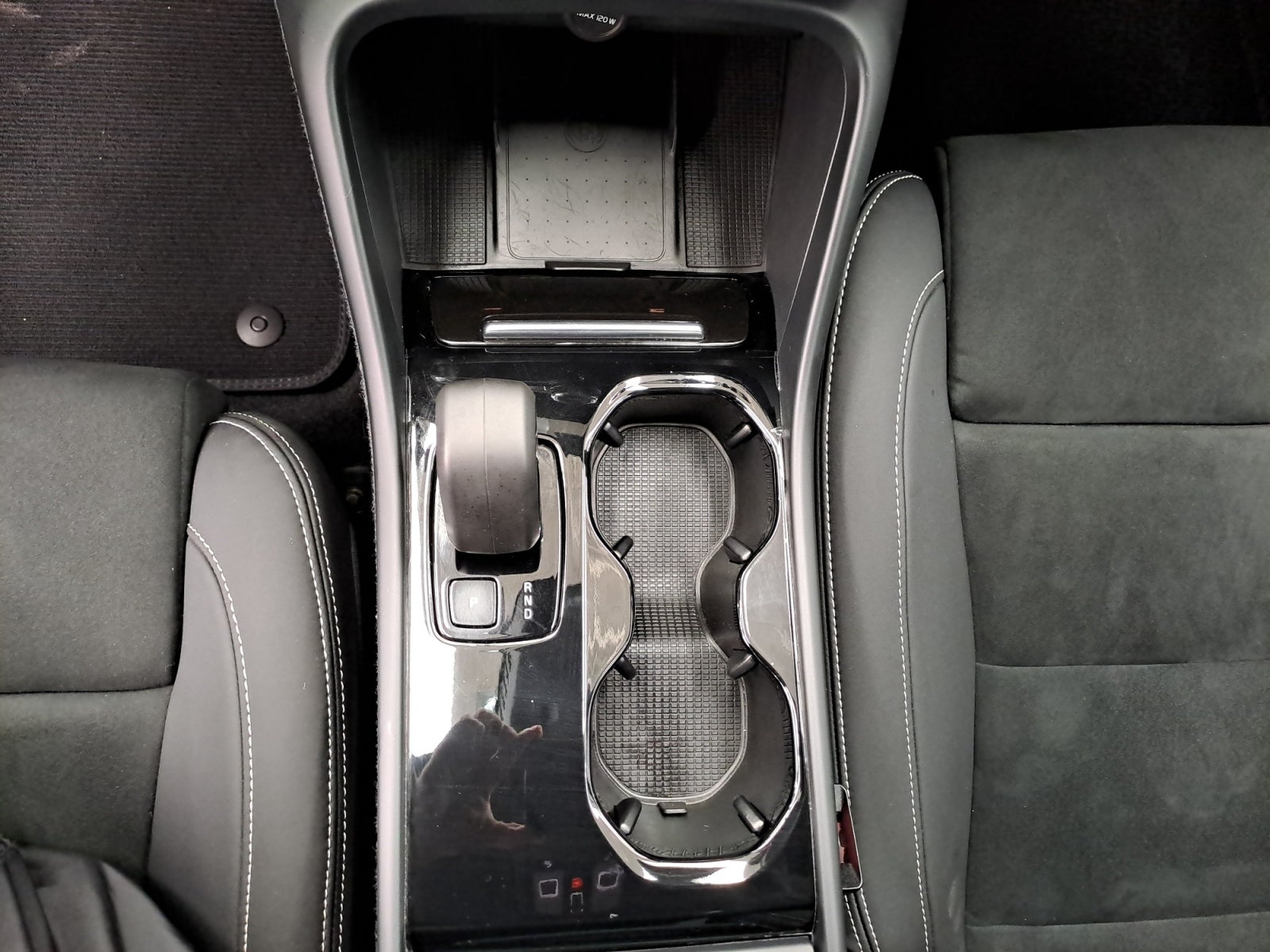 2024 Volvo XC40 RECHARGE PLUS PURE ELECTRIC