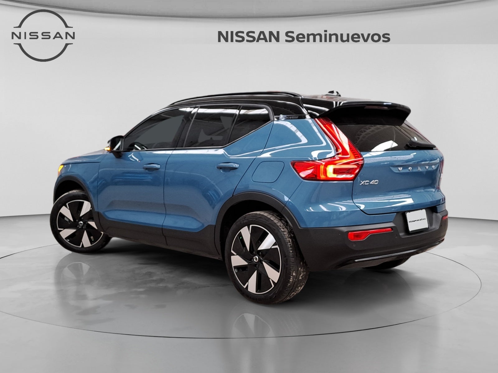2024 Volvo XC40 RECHARGE PLUS PURE ELECTRIC
