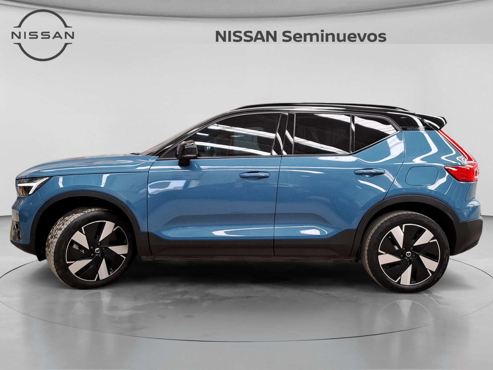 2024 Volvo XC40 RECHARGE PLUS PURE ELECTRIC