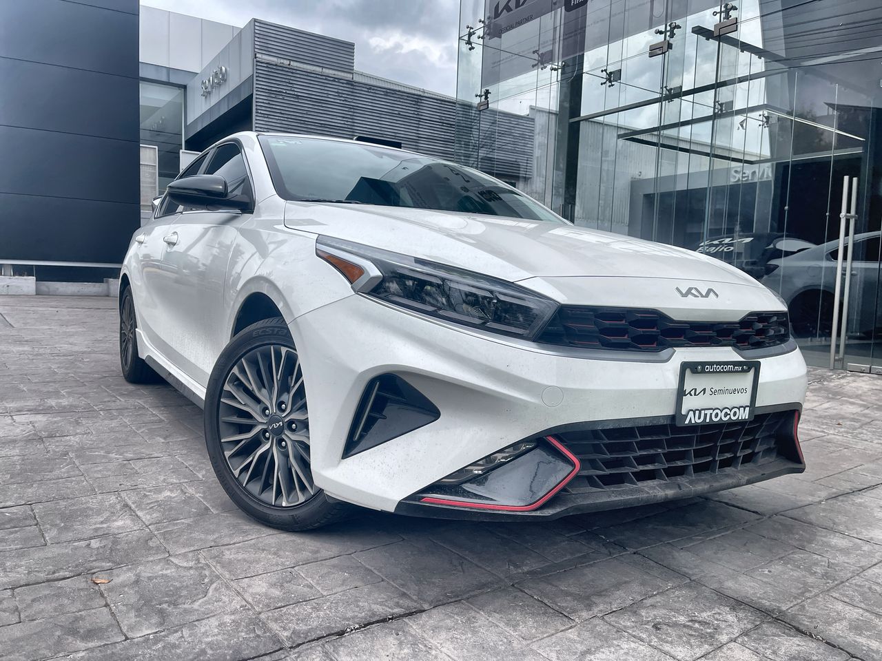 2024 Kia FORTE GT LINE