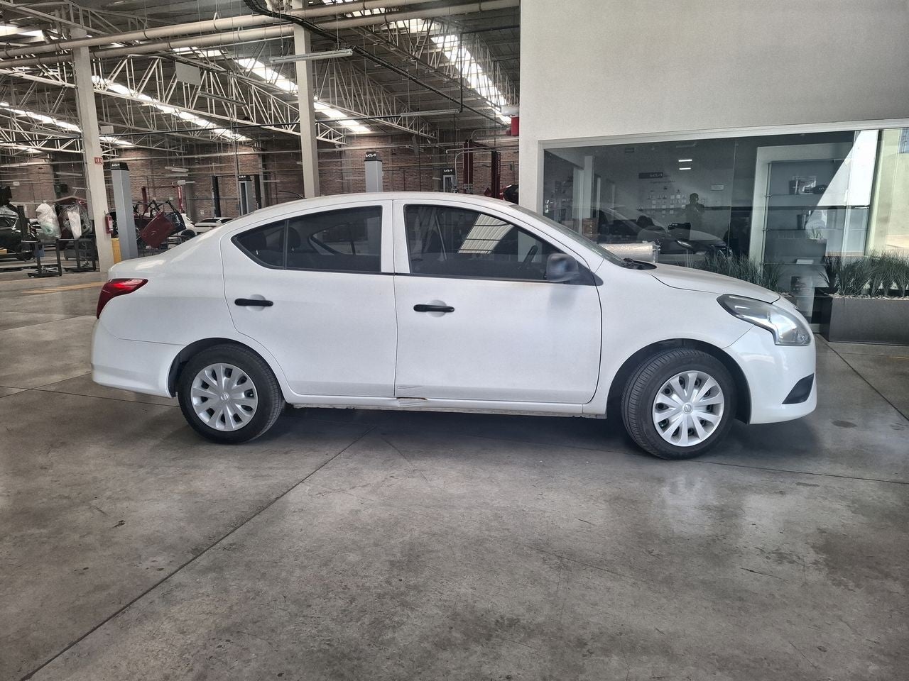 2018 Nissan VERSA DRIVE MT AC