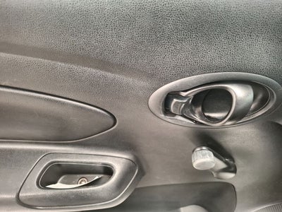 2018 Nissan VERSA DRIVE MT AC